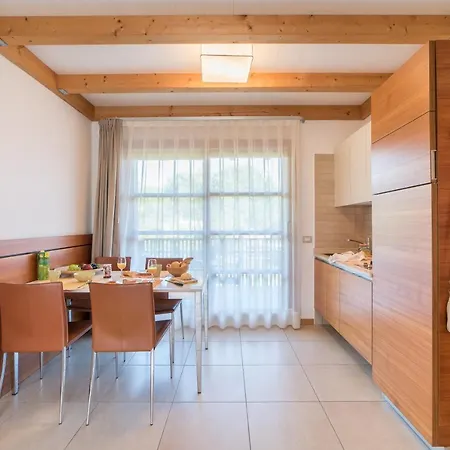 Village Eco 4*