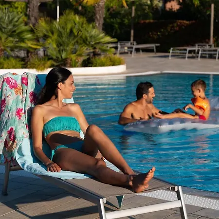 Otel Village Eco 4*