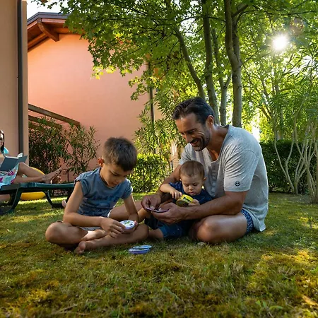 Hotel Village Eco 4*